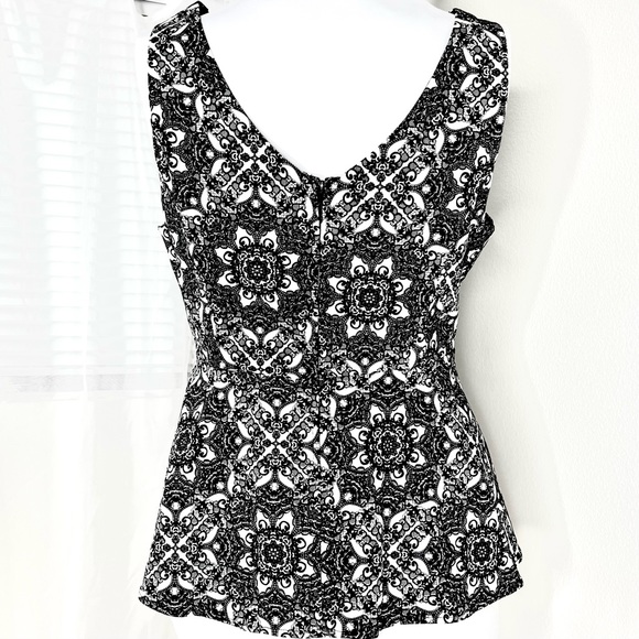 TORRID: Lace Print Sateen Peplum Top - Picture 5 of 9